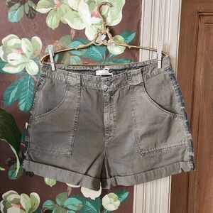 Odd Molly NWT Odd Molly Oksana Organic Cotton Shorts – Faded Cargo Green – XL